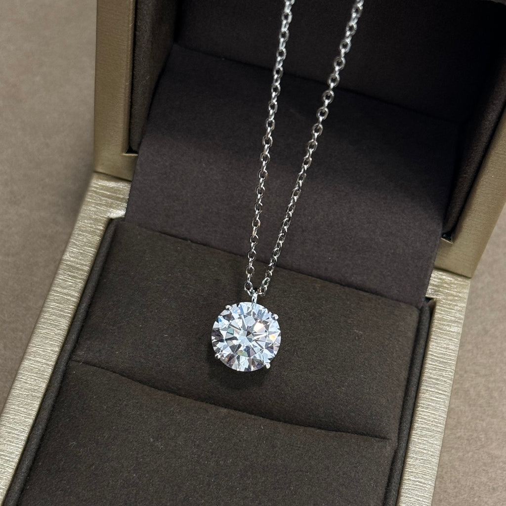 Diamond necklace