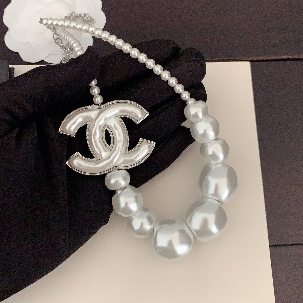Double C necklace