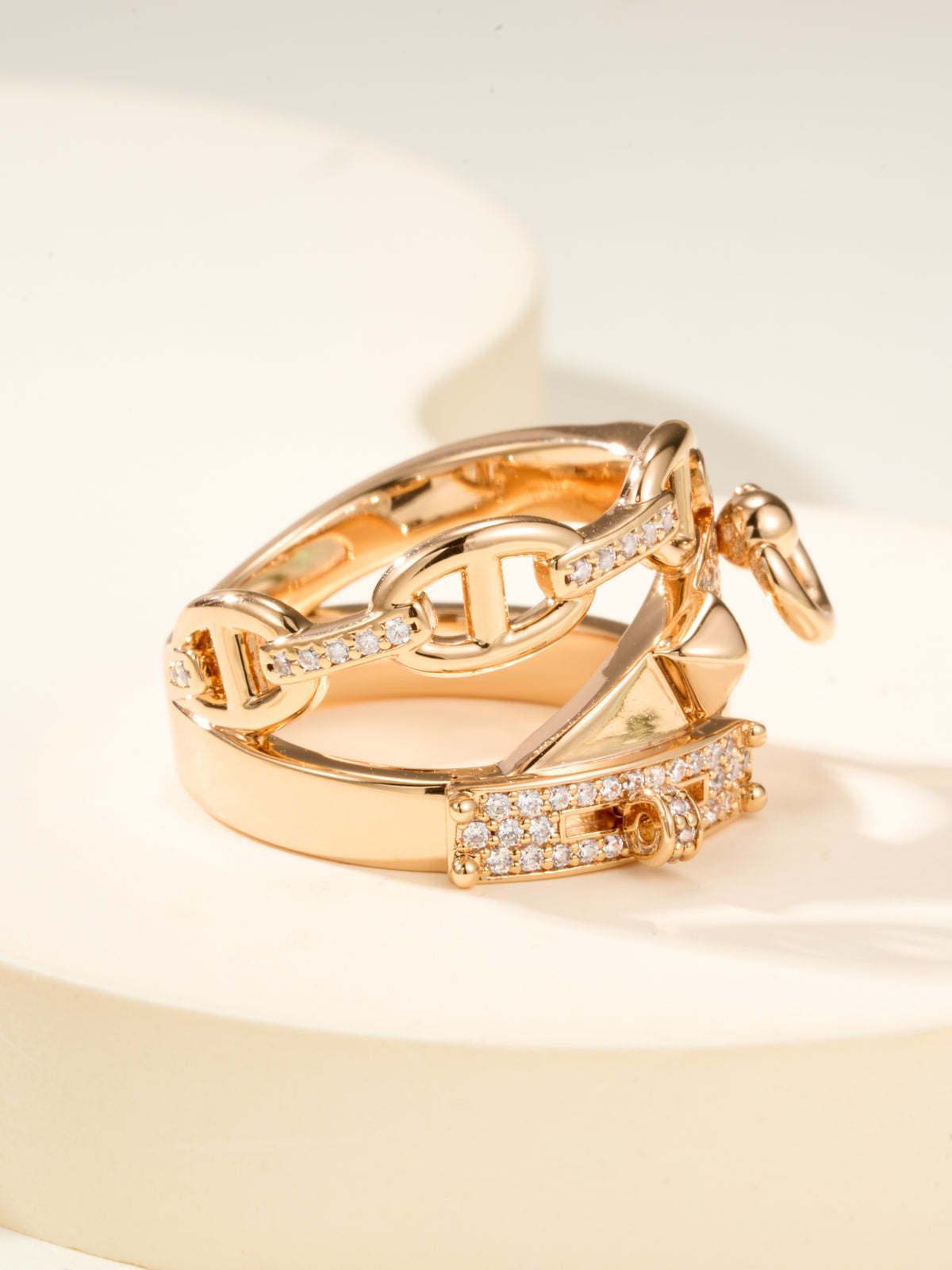 French Minimalist Three-Link Ring