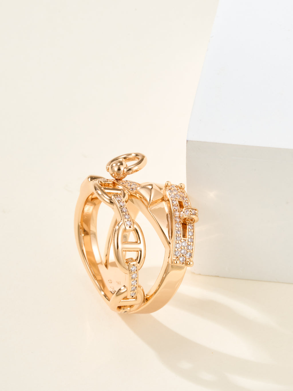 French Minimalist Three-Link Ring