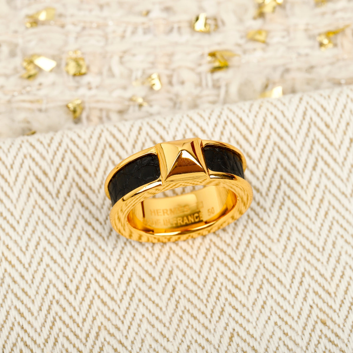 O’Maillon H rivet ring