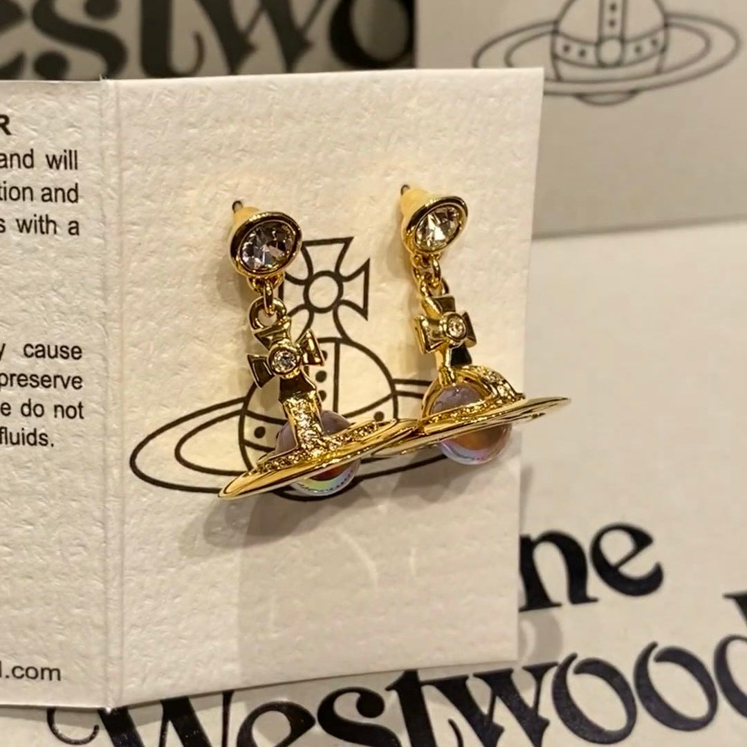 vivienne diamond stud earrings
