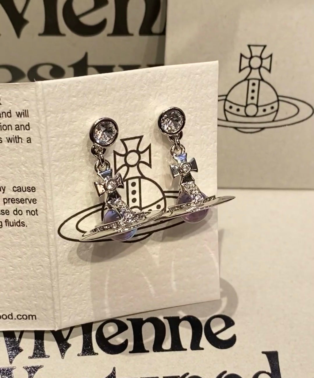 vivienne diamond stud earrings