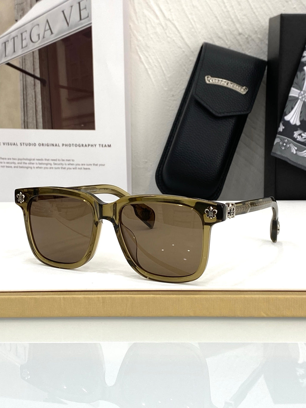 sunglasses