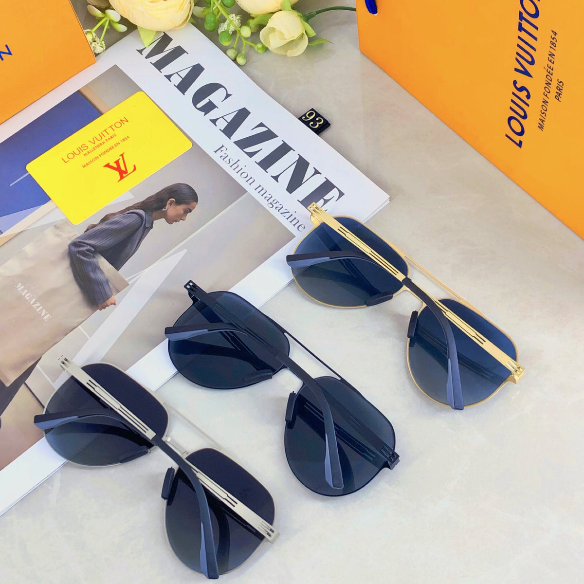 Double-beam aviator sunglasses