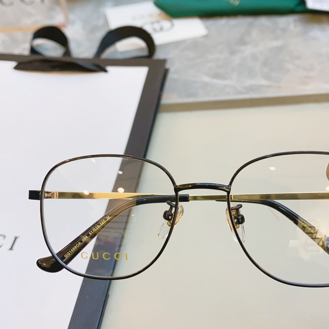 Novel glasses