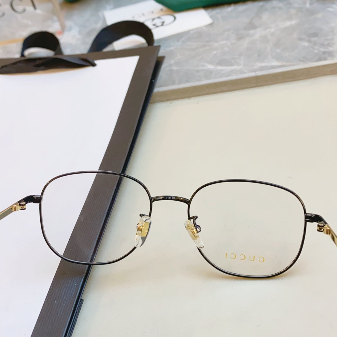 Novel glasses