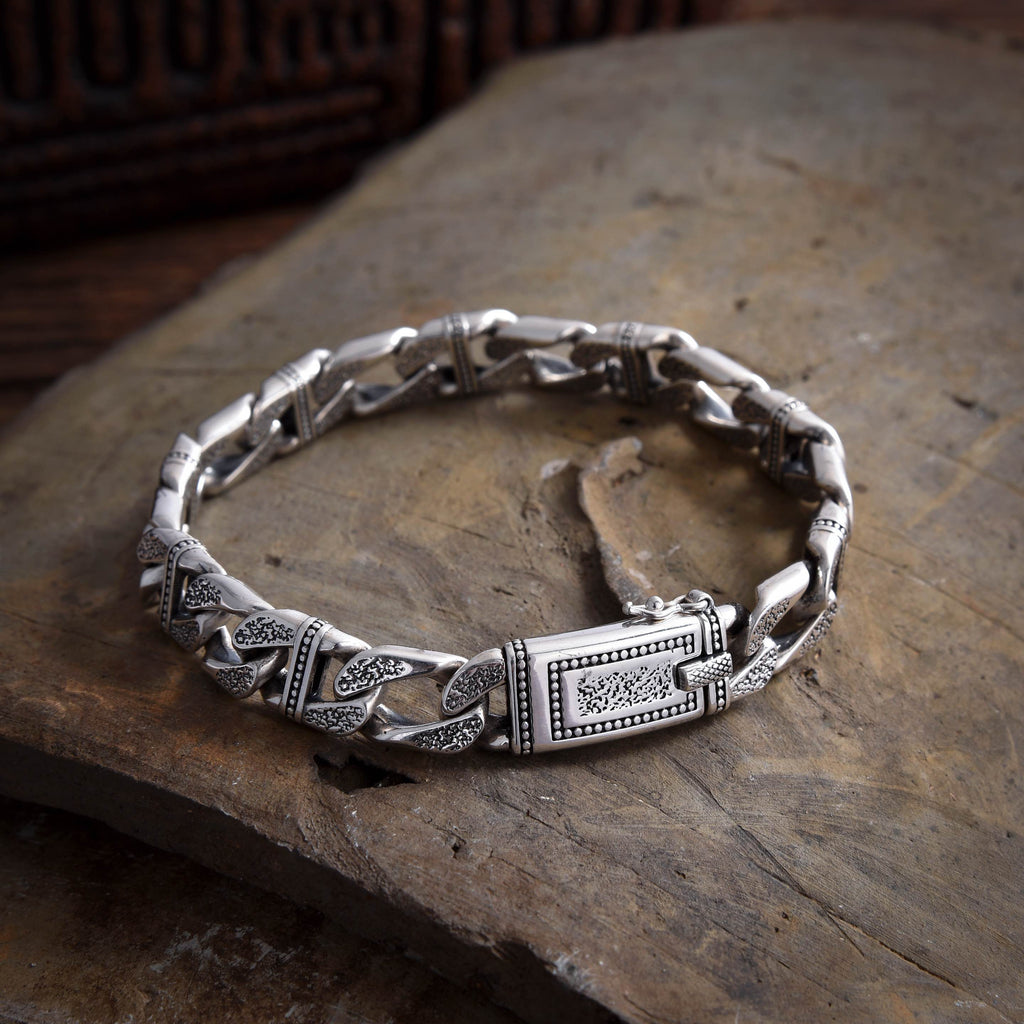 Personalized men's bracelet