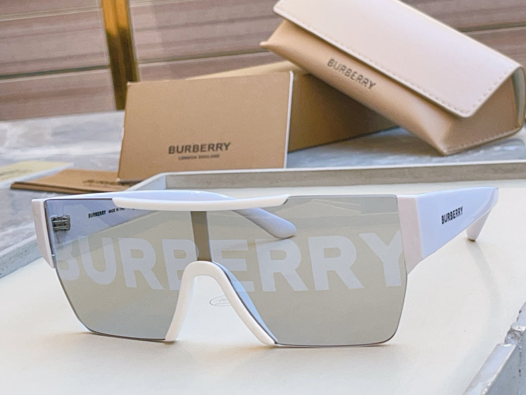 One-piece sunglasses