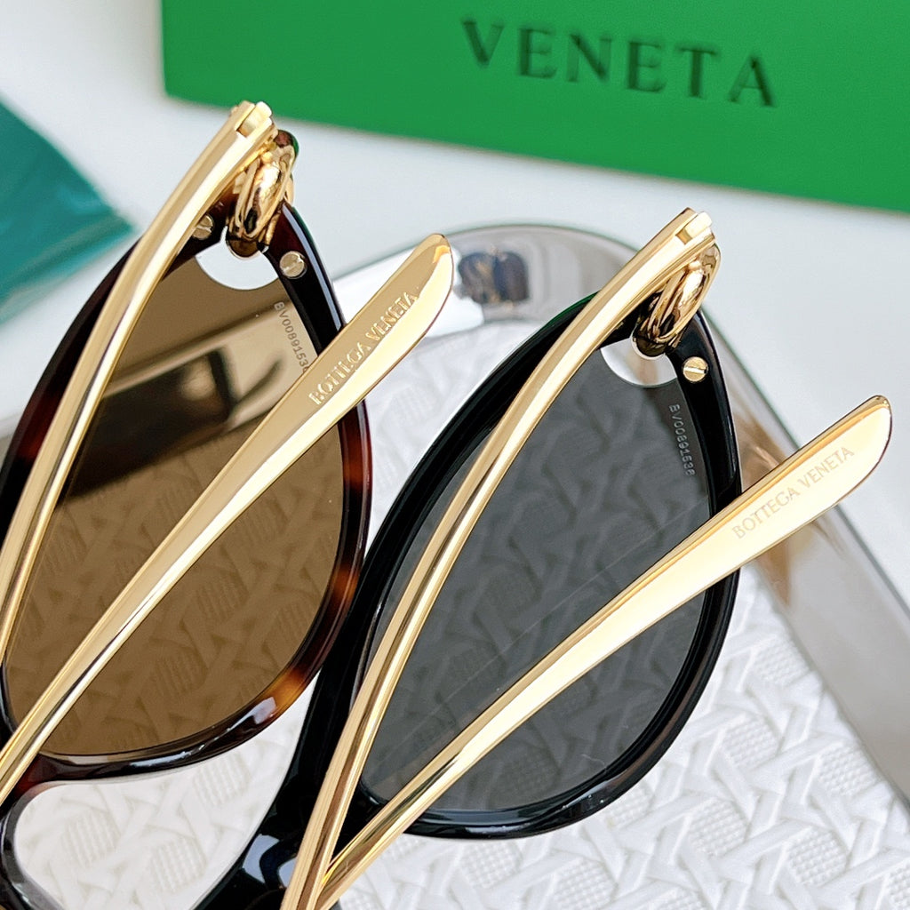 Personalized sunglasses