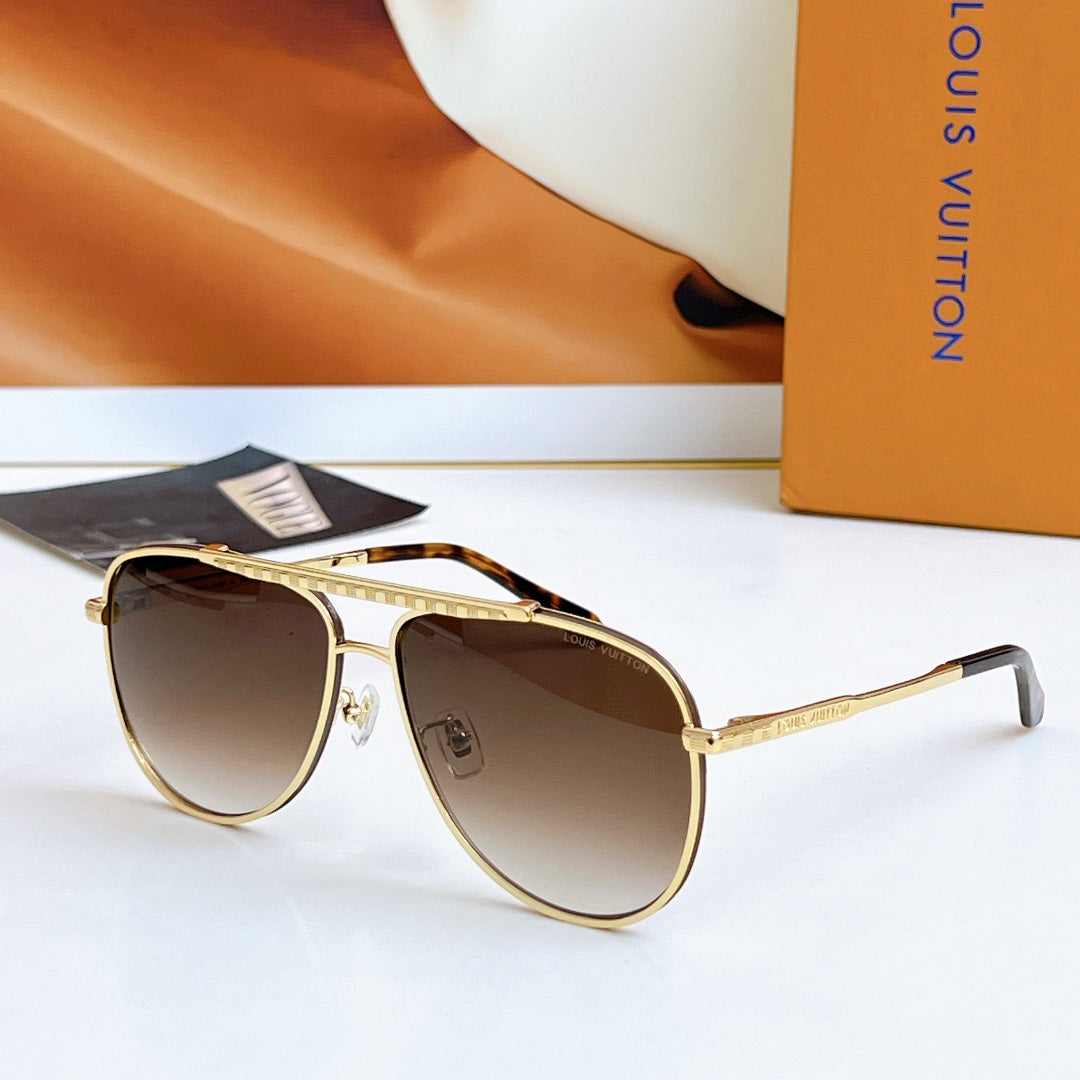 Personalized trendy sunglasses