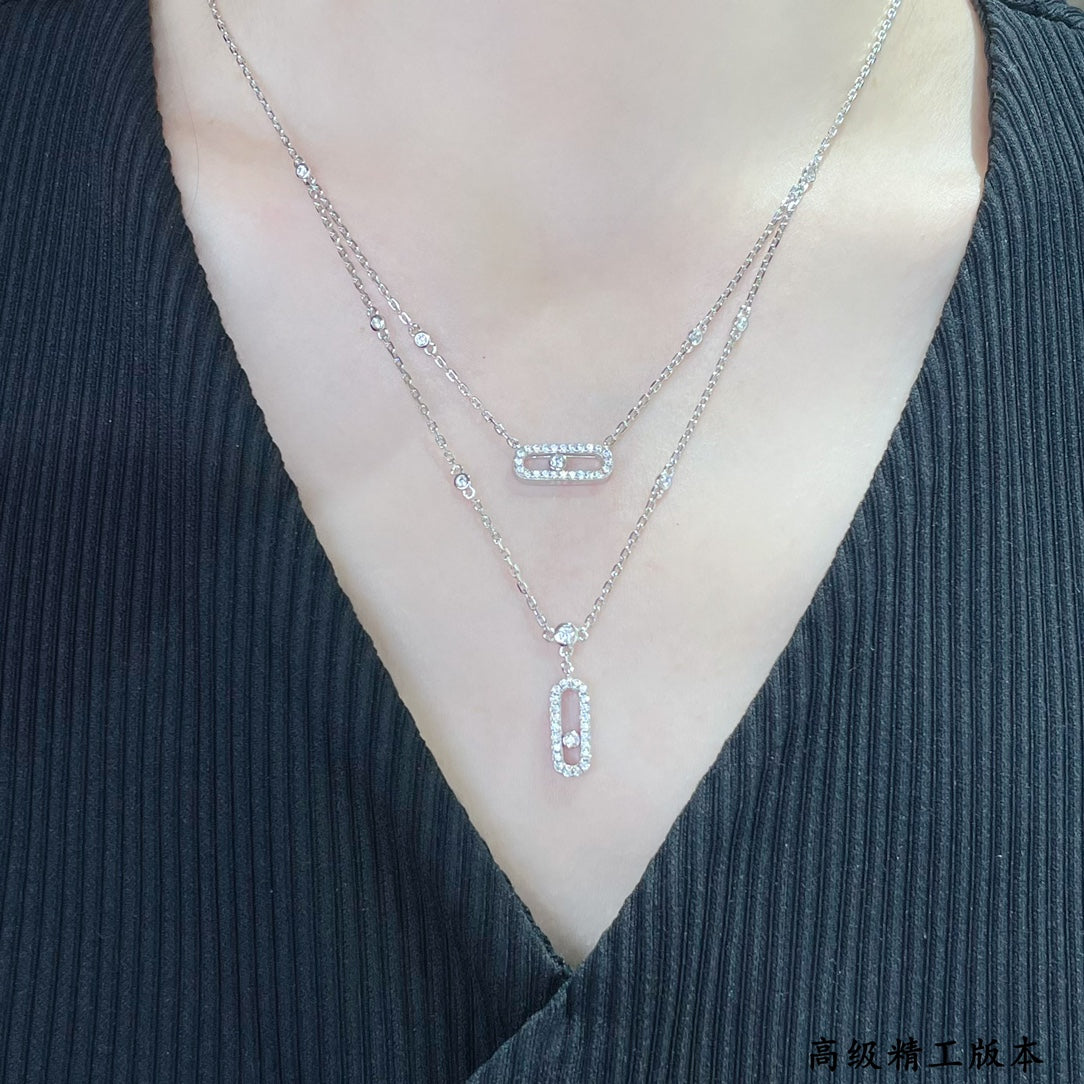 Double-layer dynamic necklace