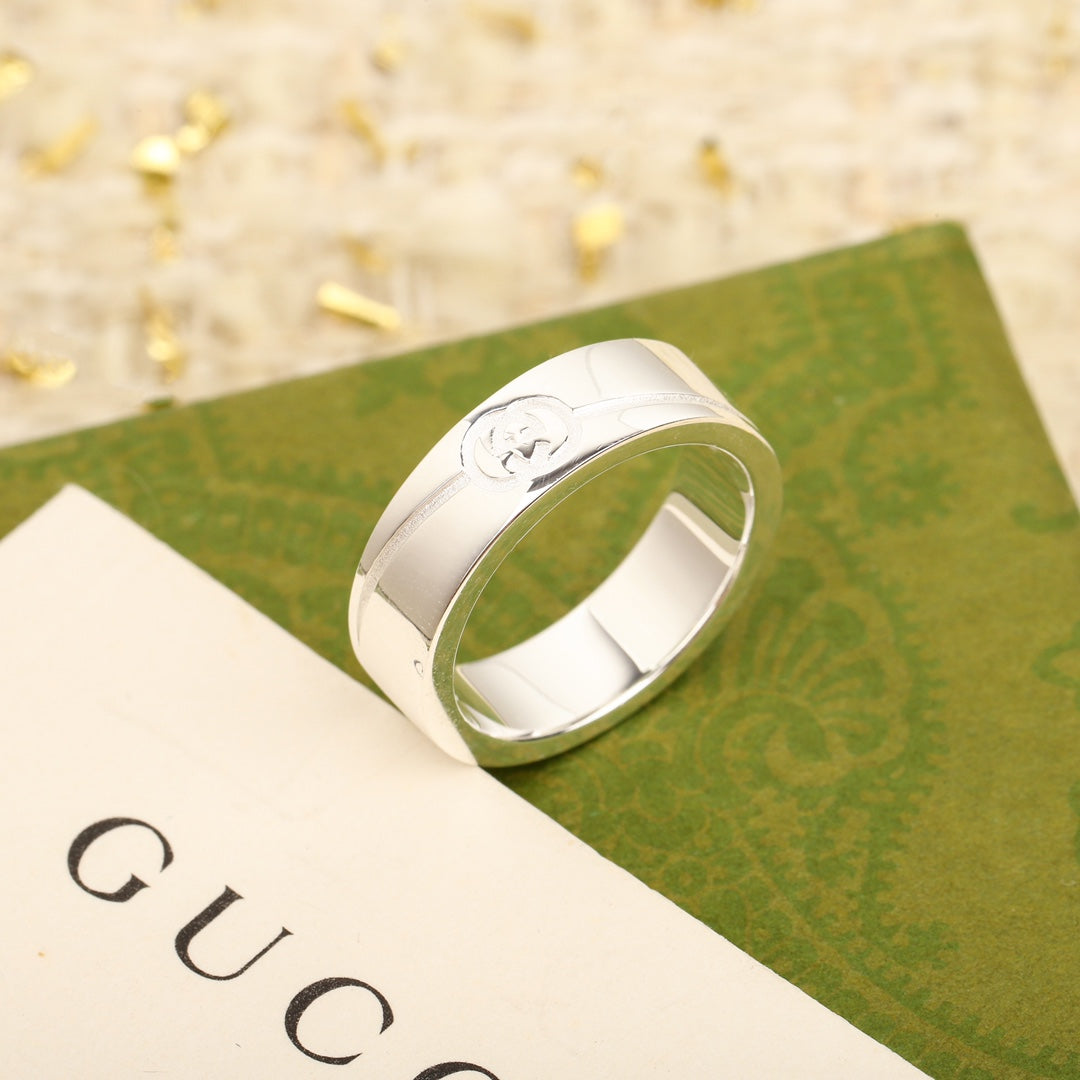 Simple and stylish single ring