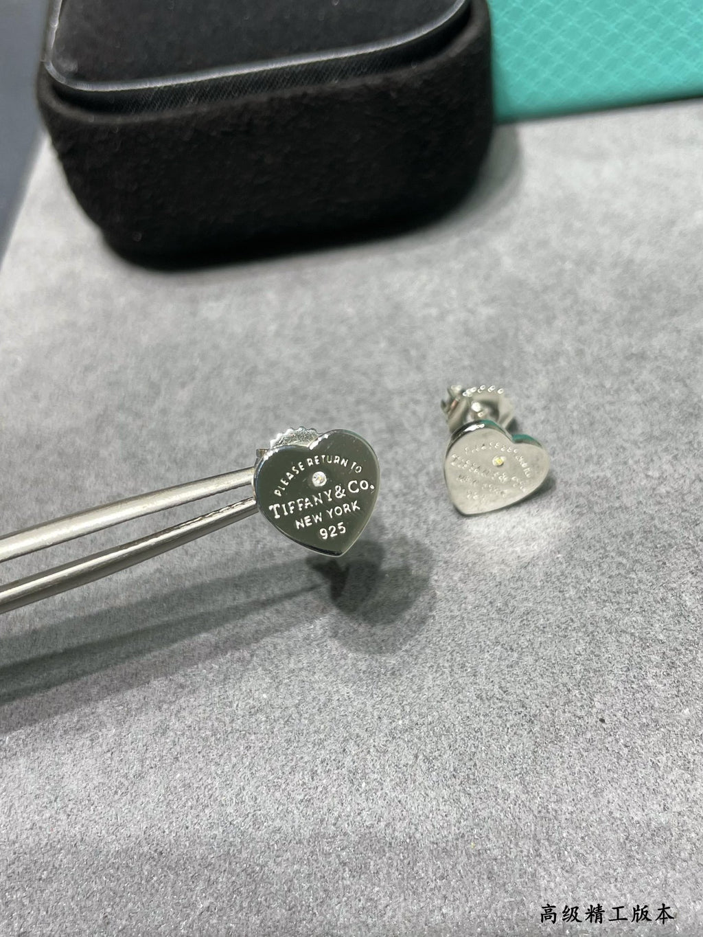 Silver heart-shaped diamond earrings