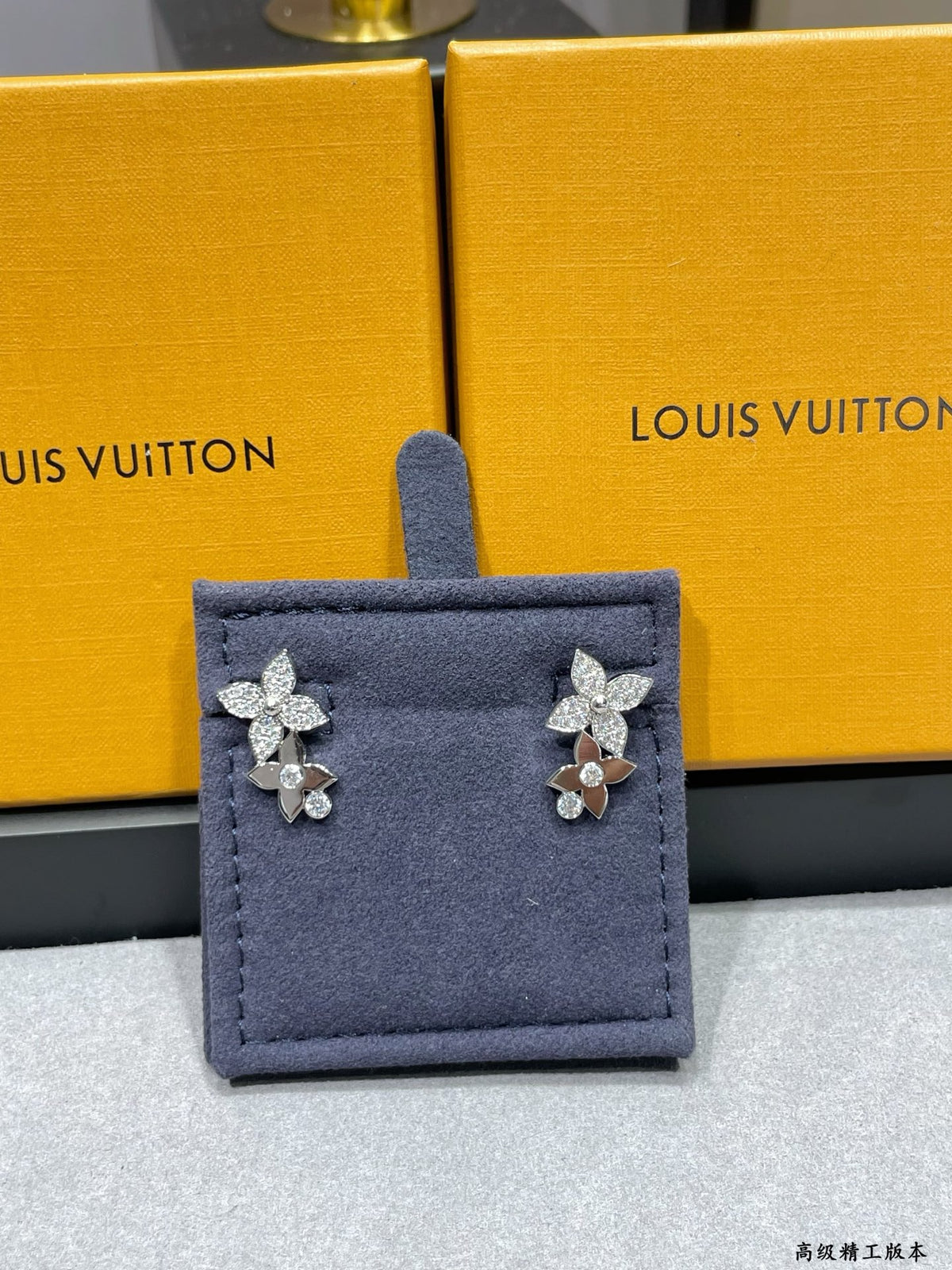 Two-flower gold + diamond earrings