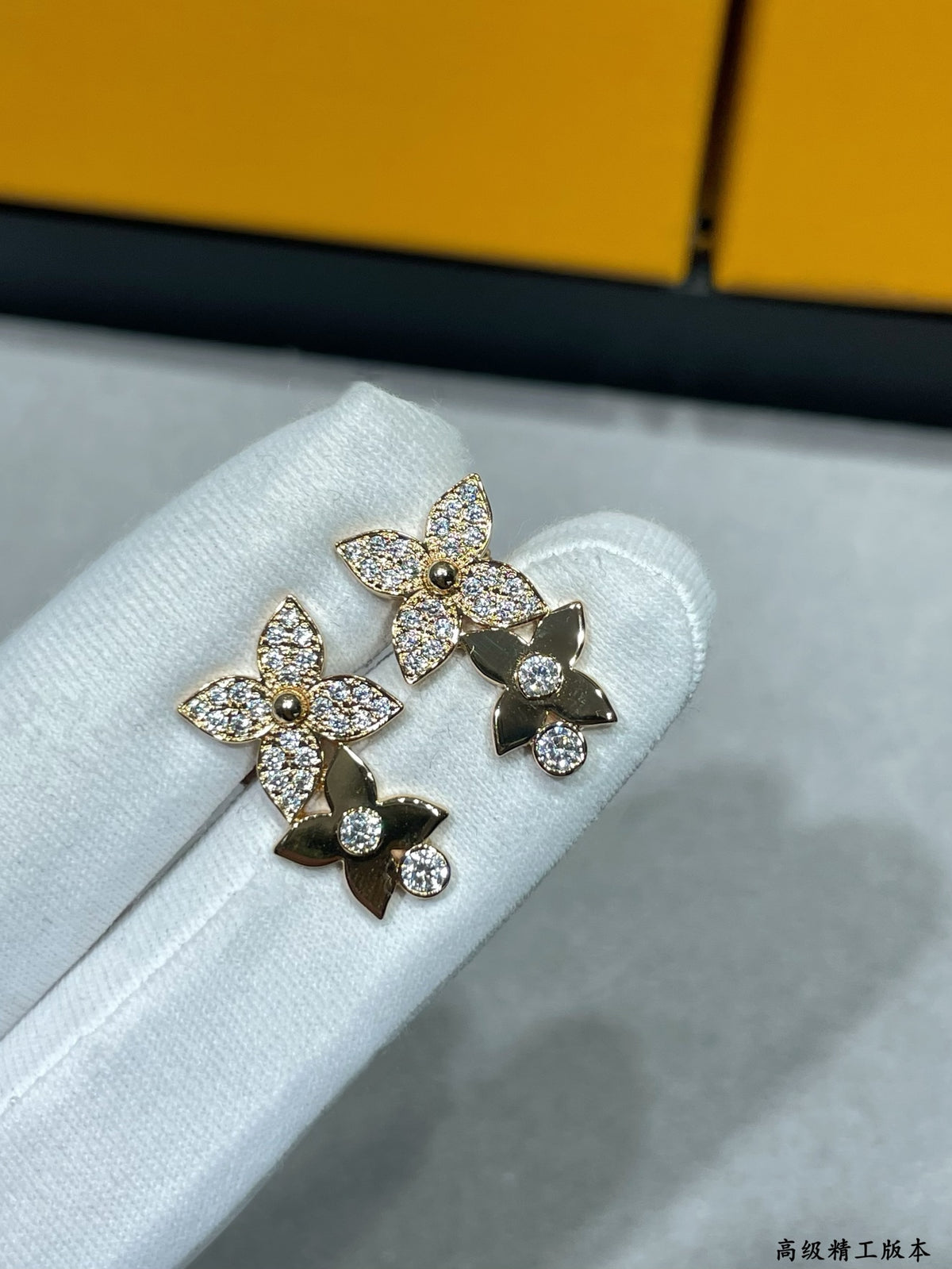 Two-flower gold + diamond earrings