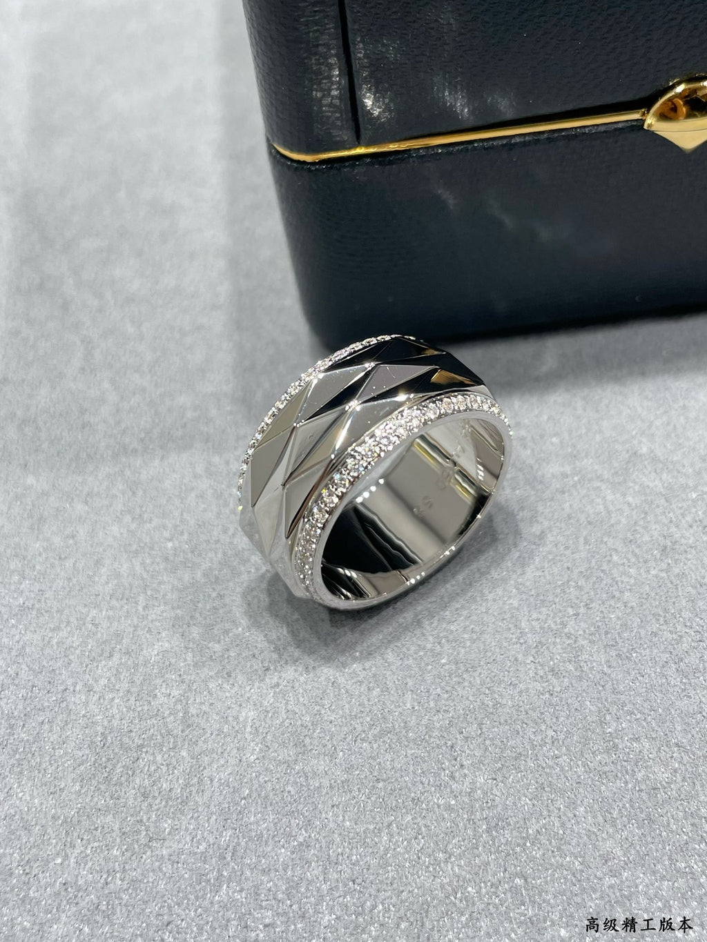 Extra wide angular ring