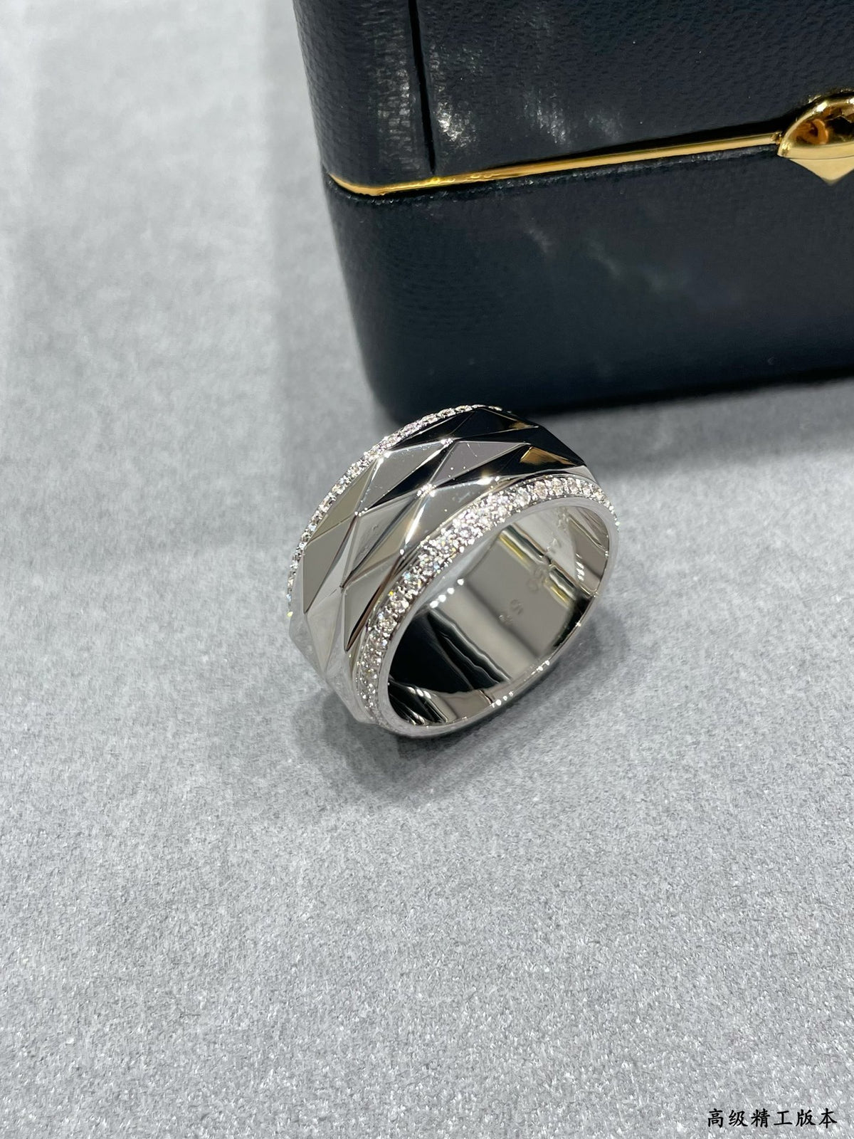 Extra wide angular ring