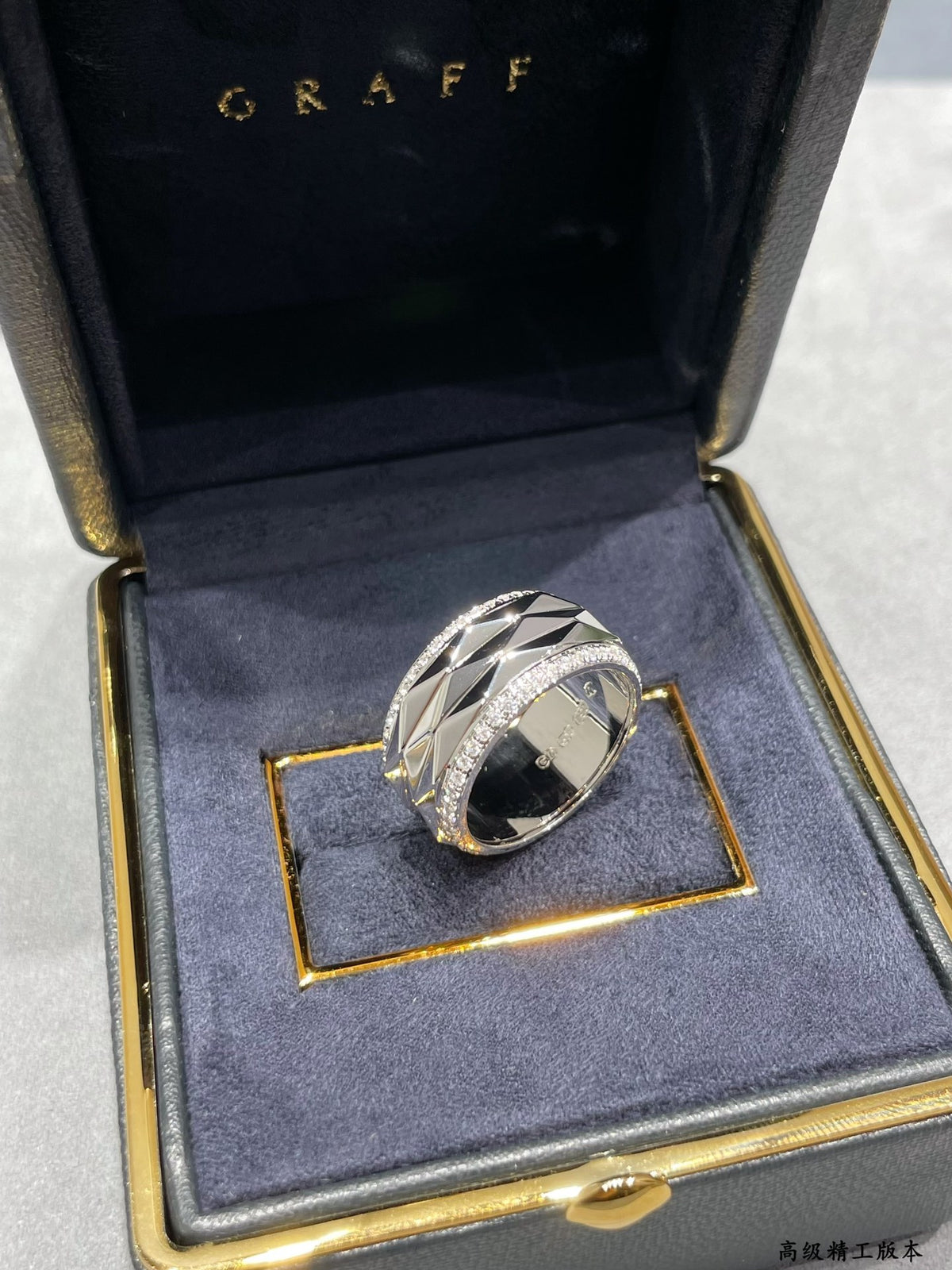 Extra wide angular ring