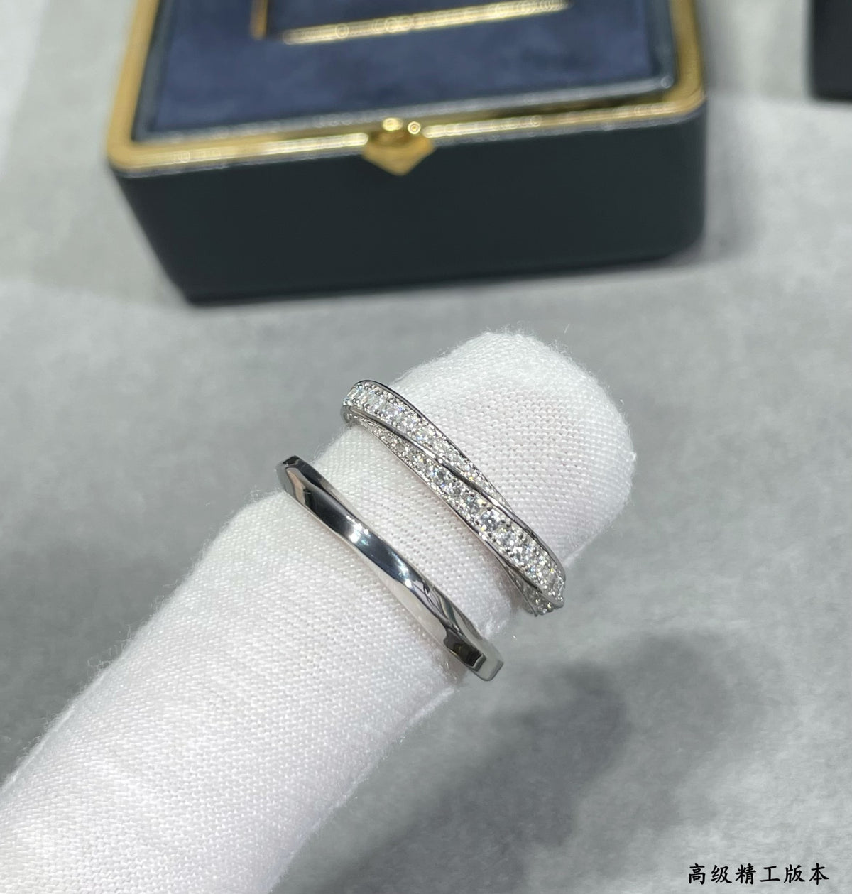 Spiral full diamond ring