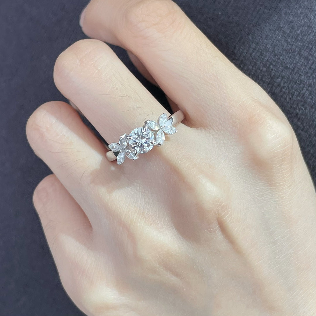Marquise round diamond ring