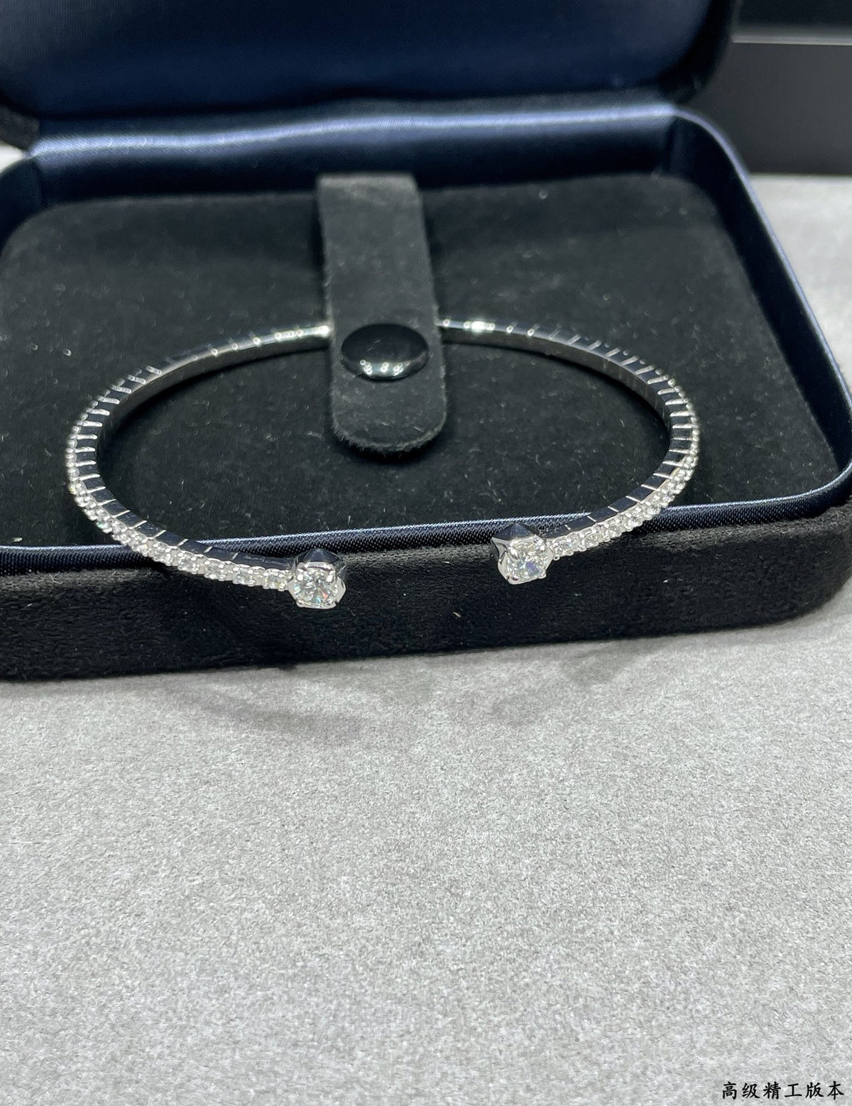 Thin round diamond bracelet