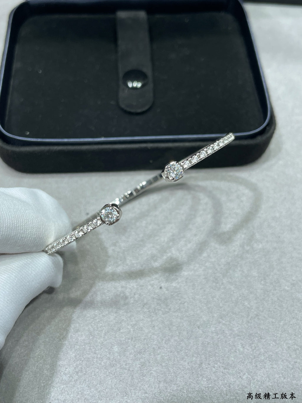 Thin round diamond bracelet