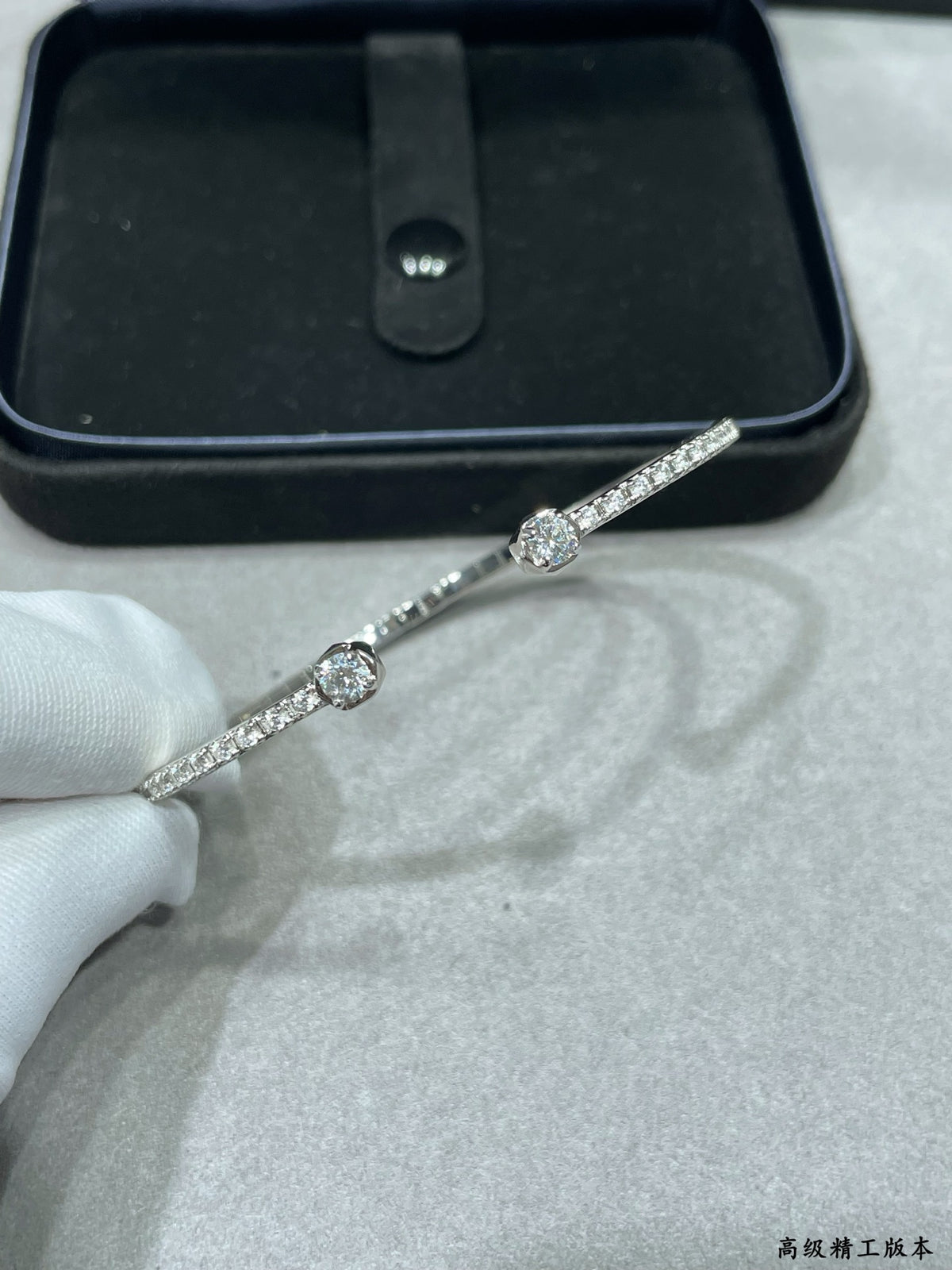 Thin round diamond bracelet
