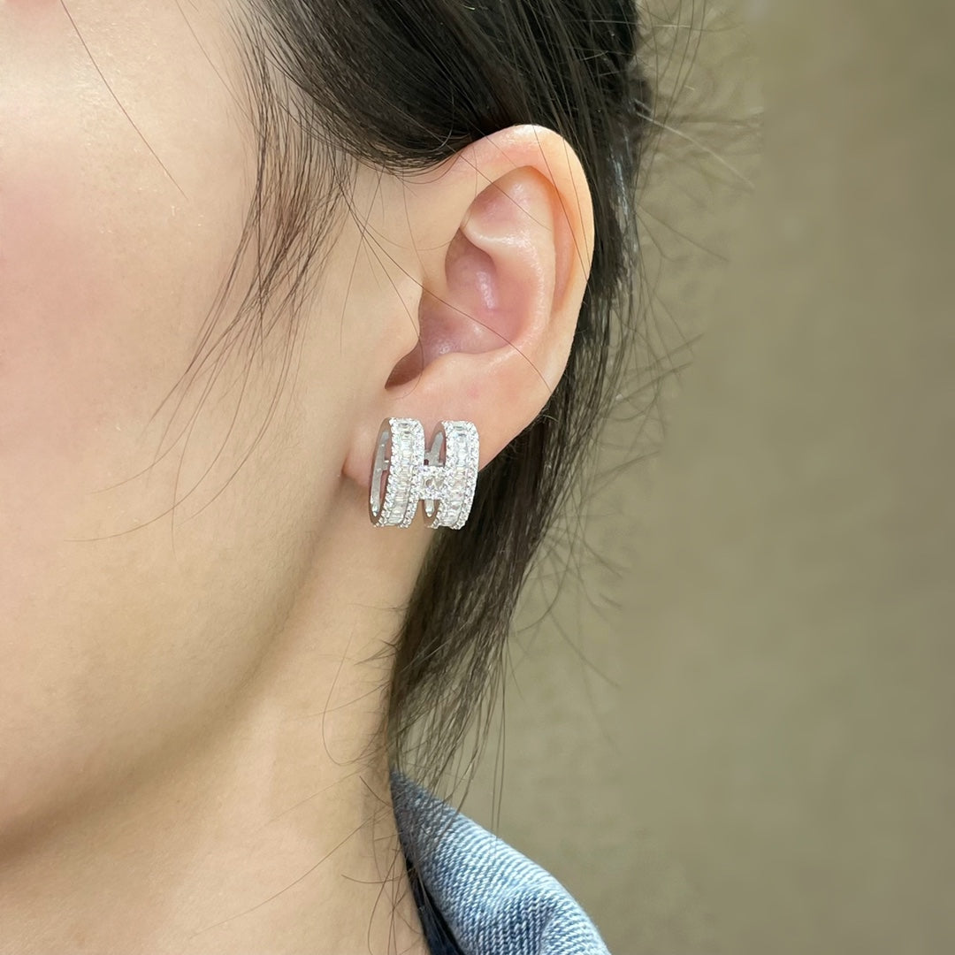 Full diamond H earrings