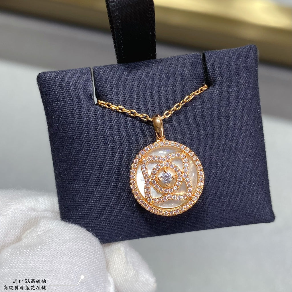 High-end mother-of-pearl lotus necklace