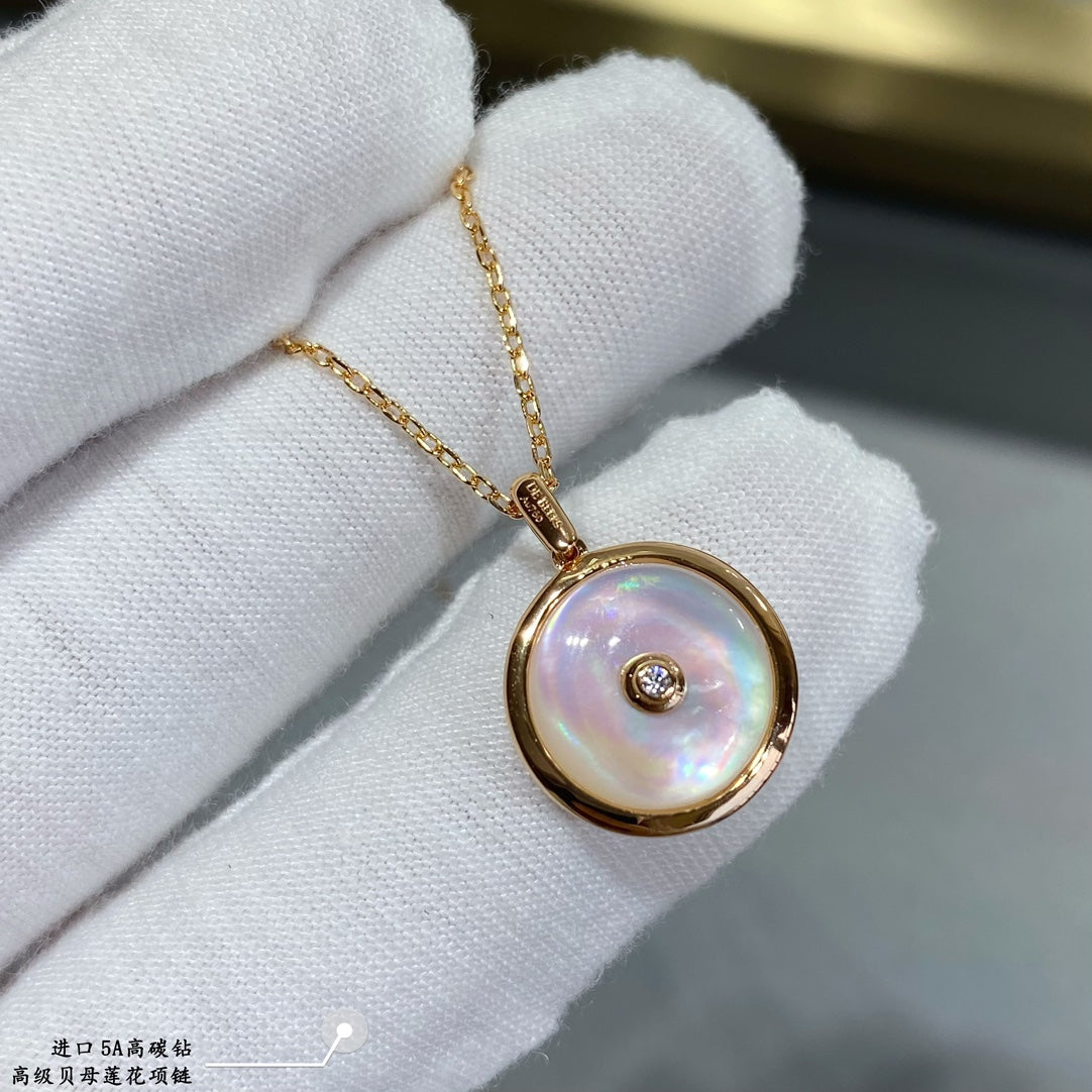 High-end mother-of-pearl lotus necklace