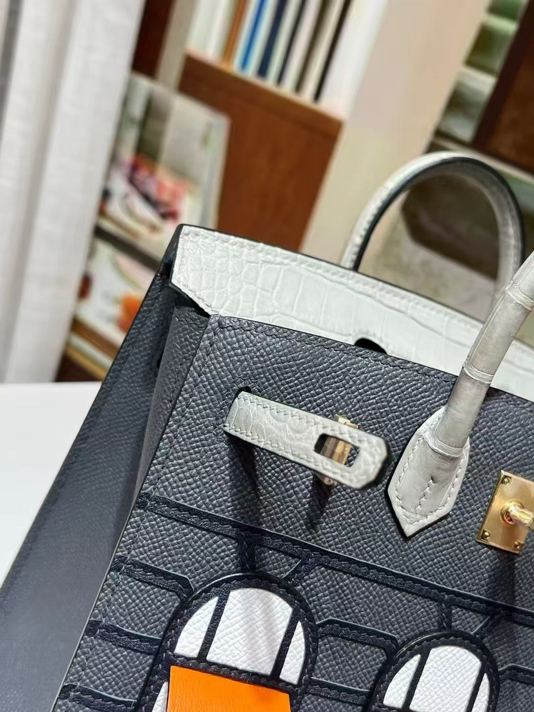 Precious crocodile leather bag