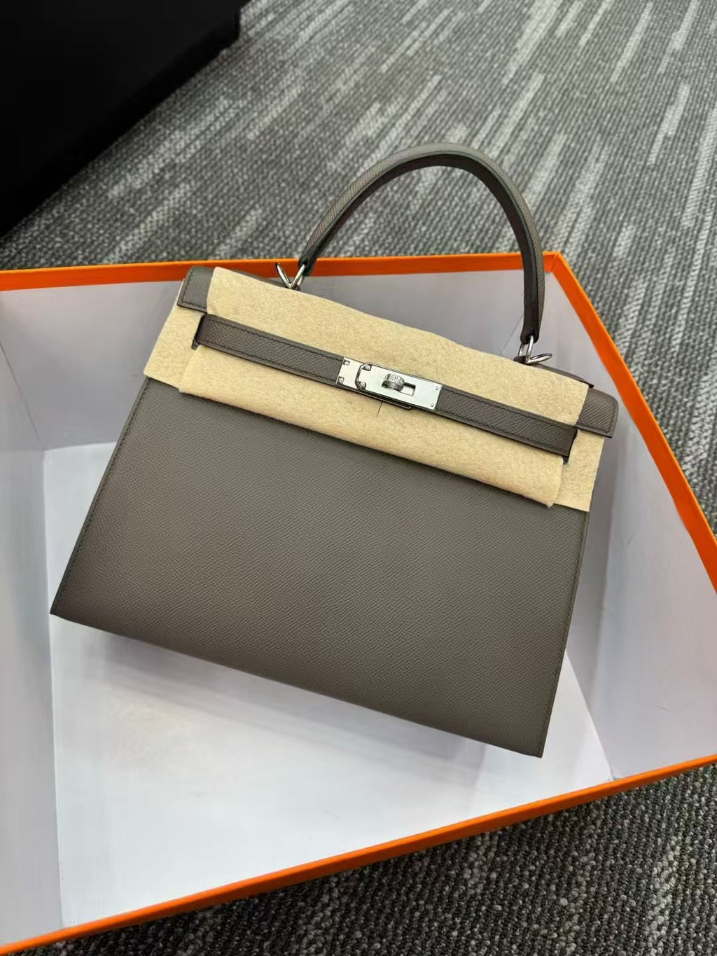 Light luxury and elegant bags