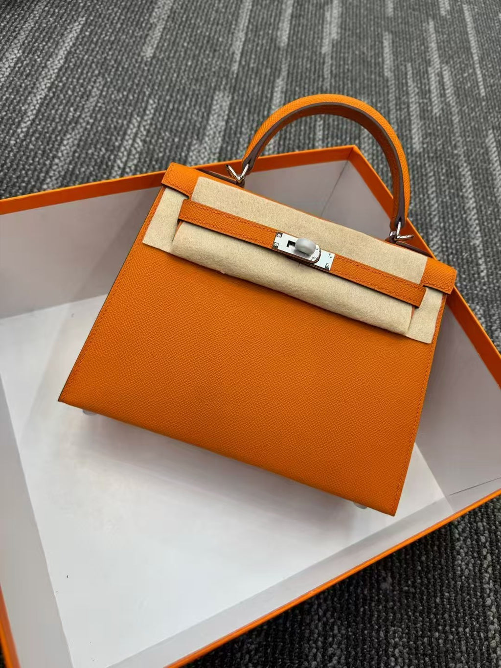 Light luxury and elegant bags