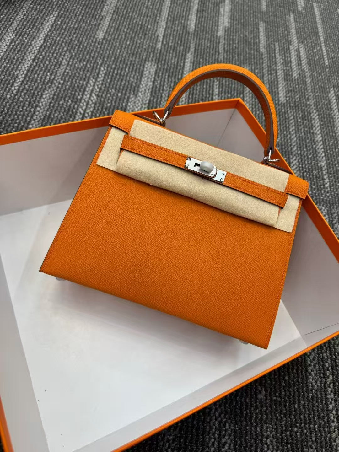 Light luxury and elegant bags
