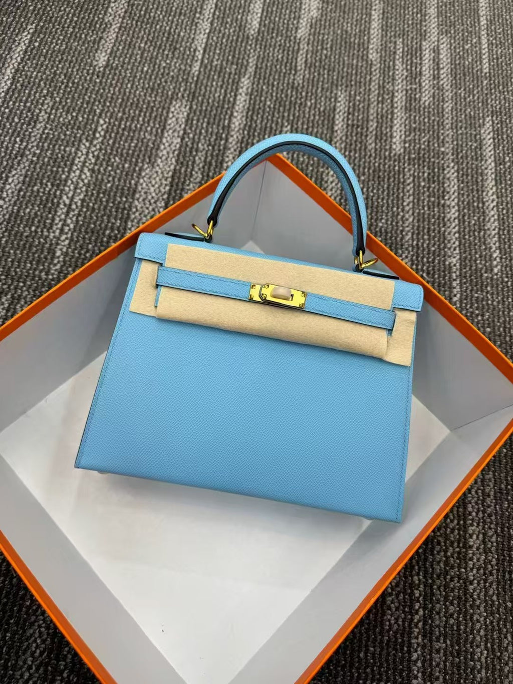 Light luxury and elegant bags