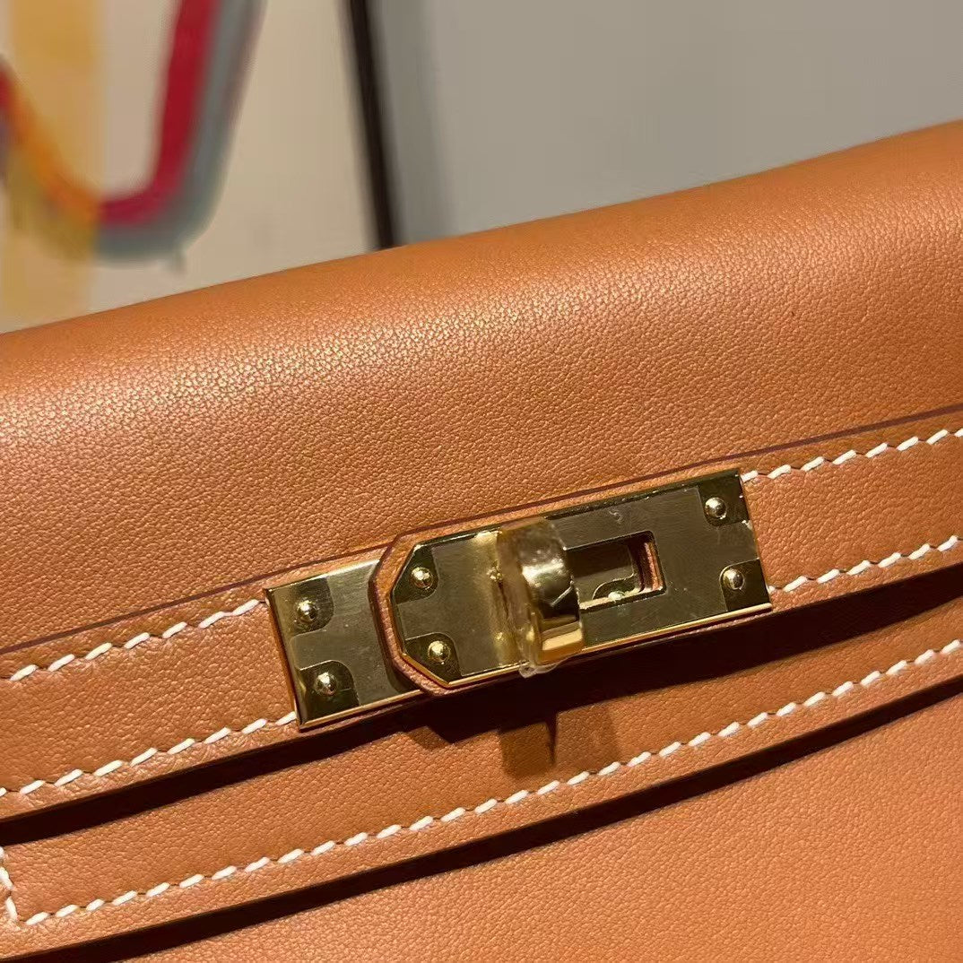 Elegant small schoolbag