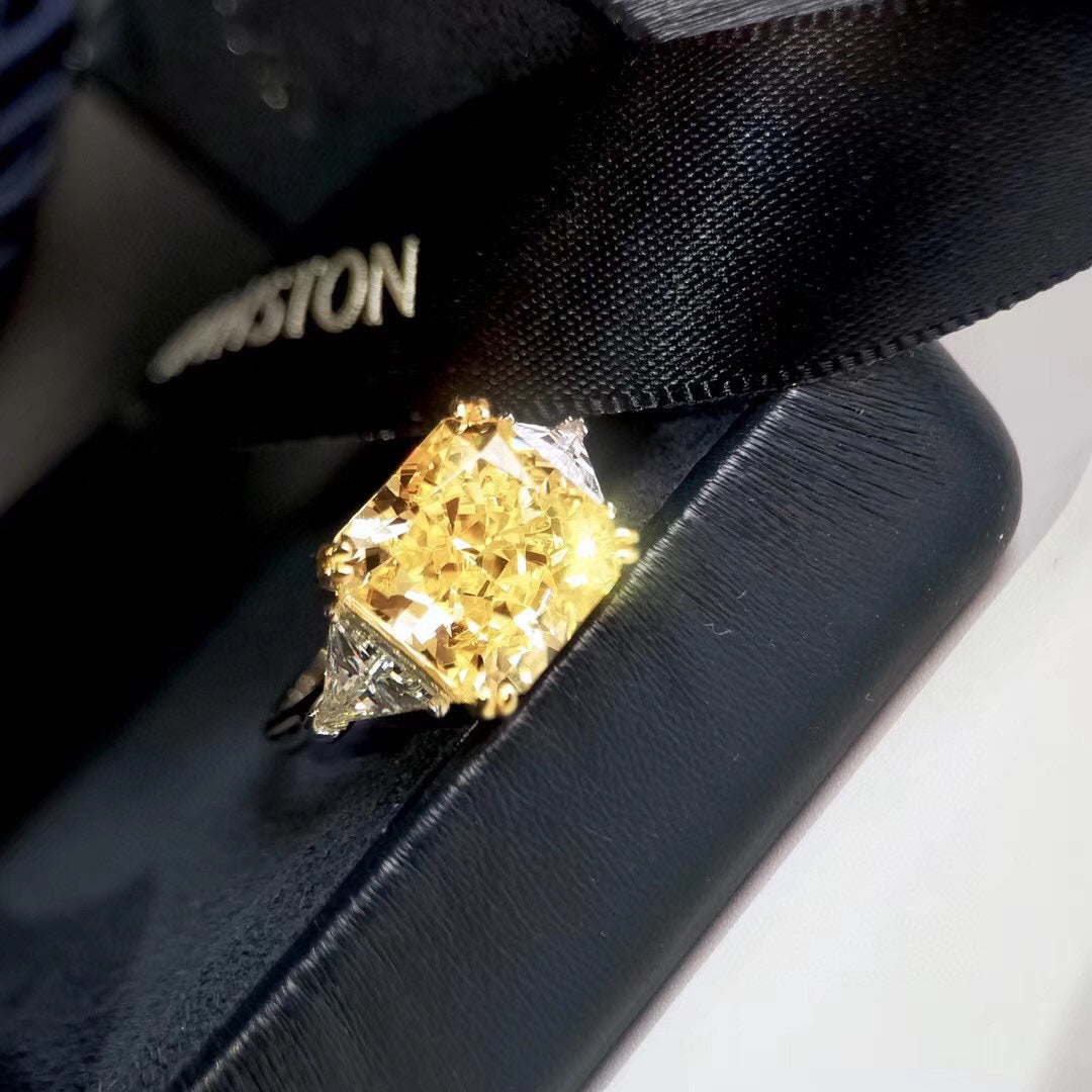 Dazzling diamond ring