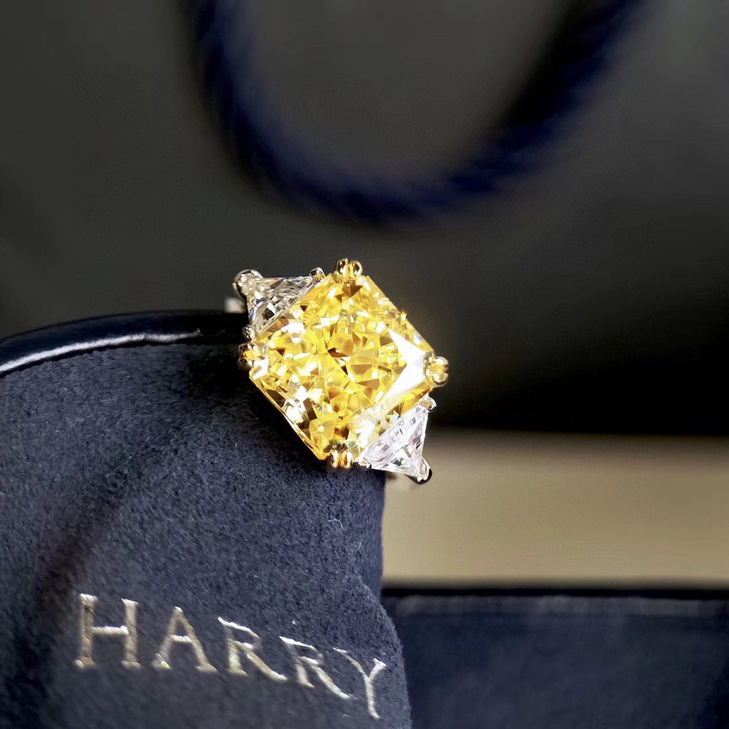 Dazzling diamond ring