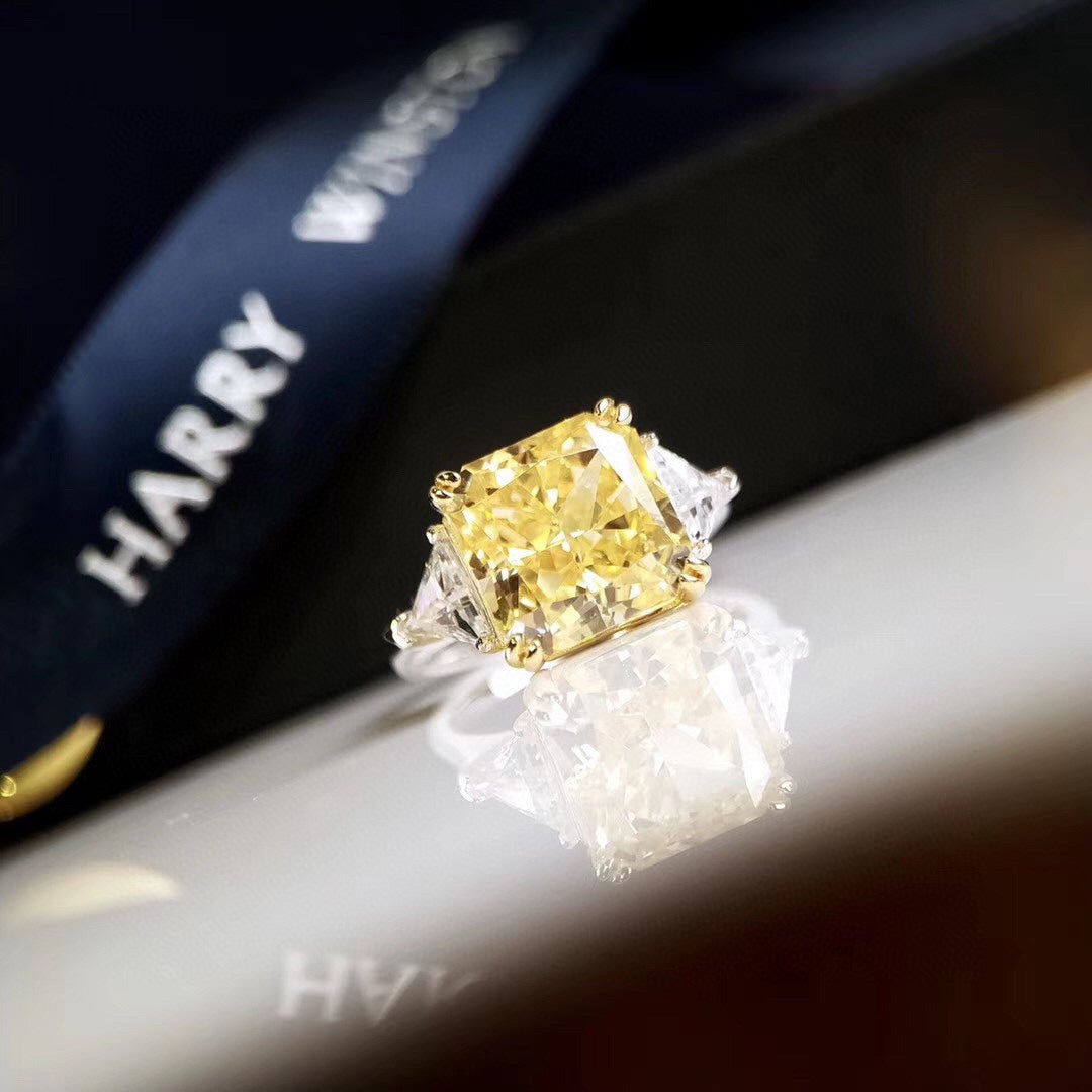 Dazzling diamond ring