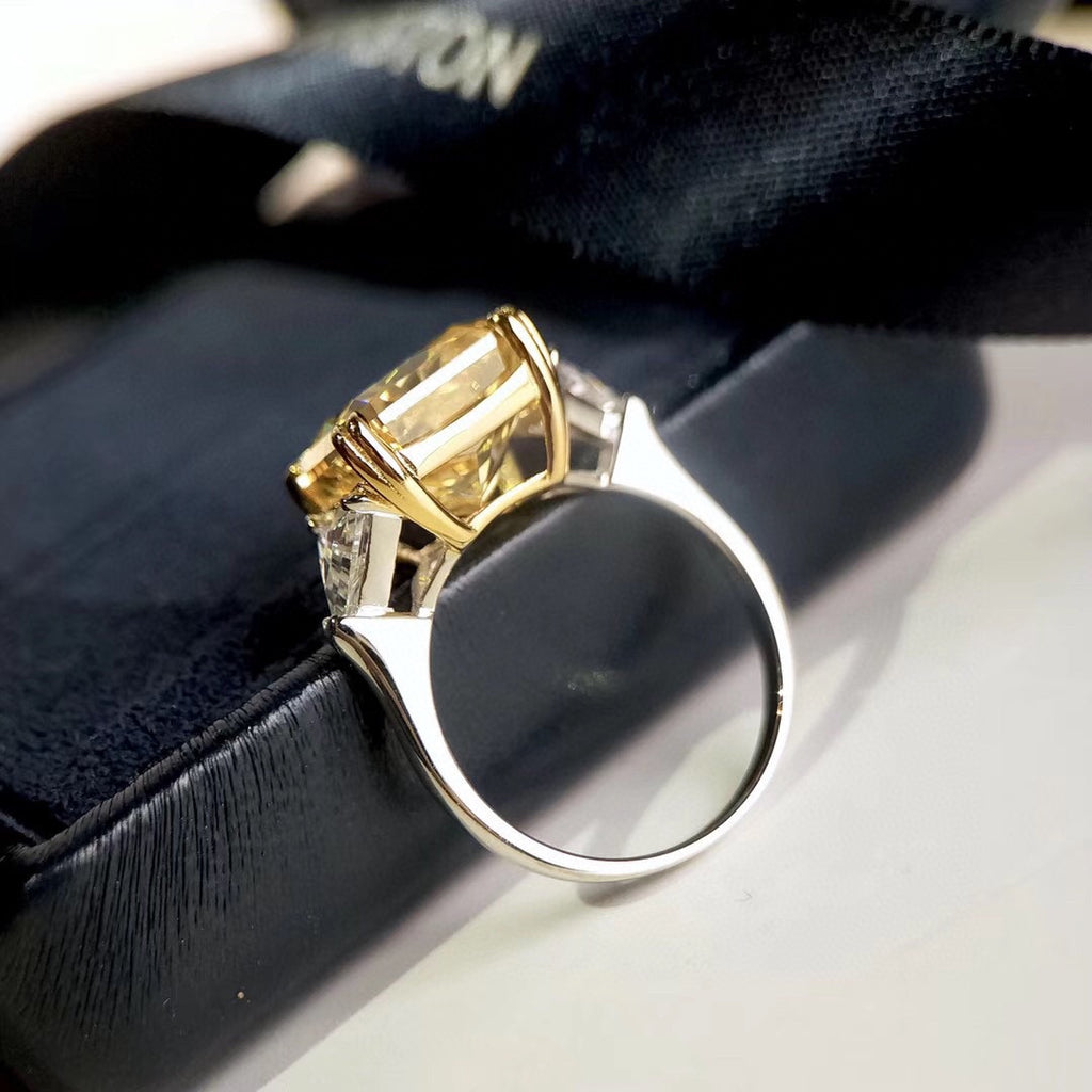 Dazzling diamond ring