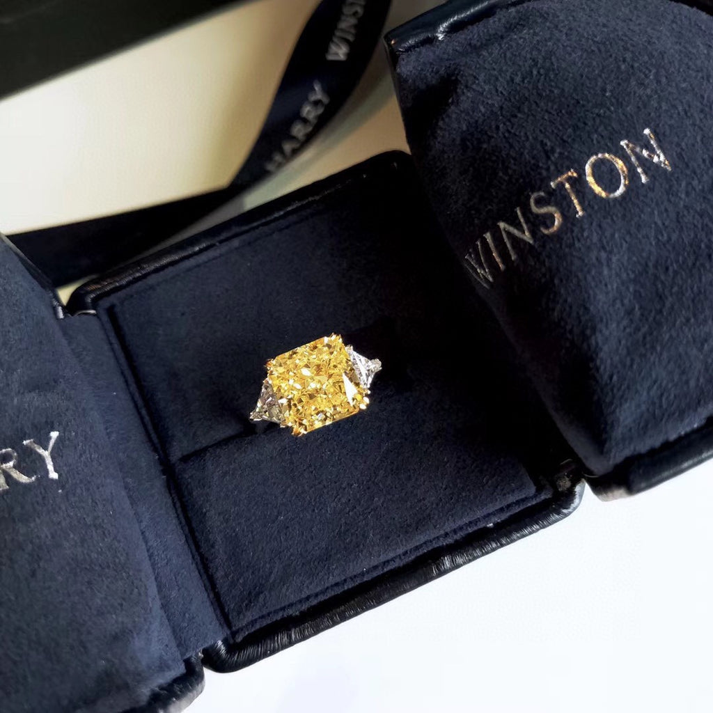 Dazzling diamond ring
