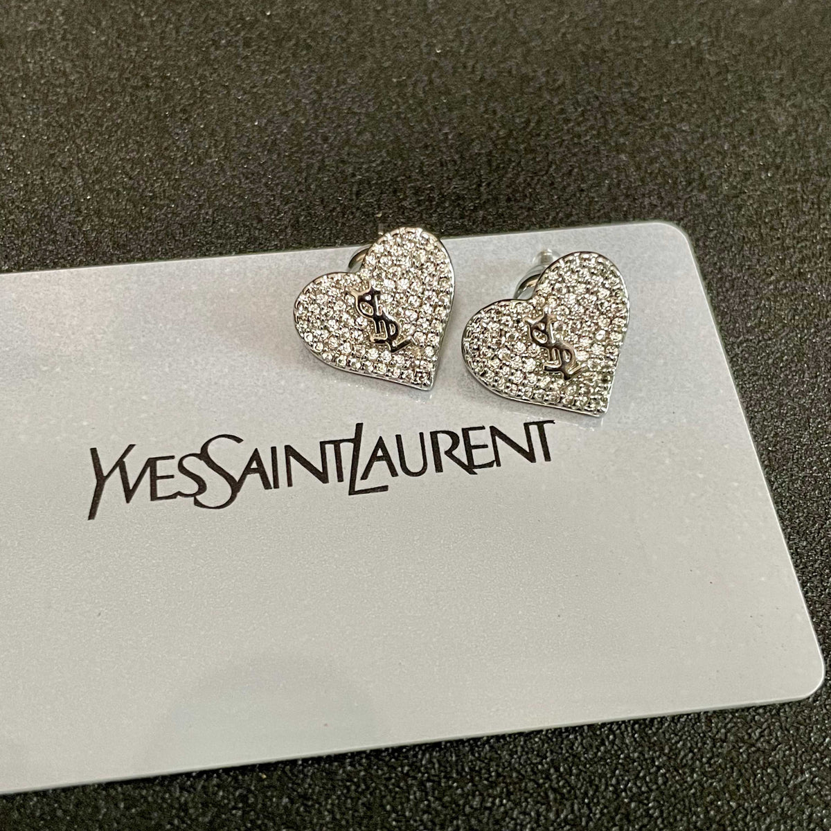 Earrings: Beauty can never beat classics