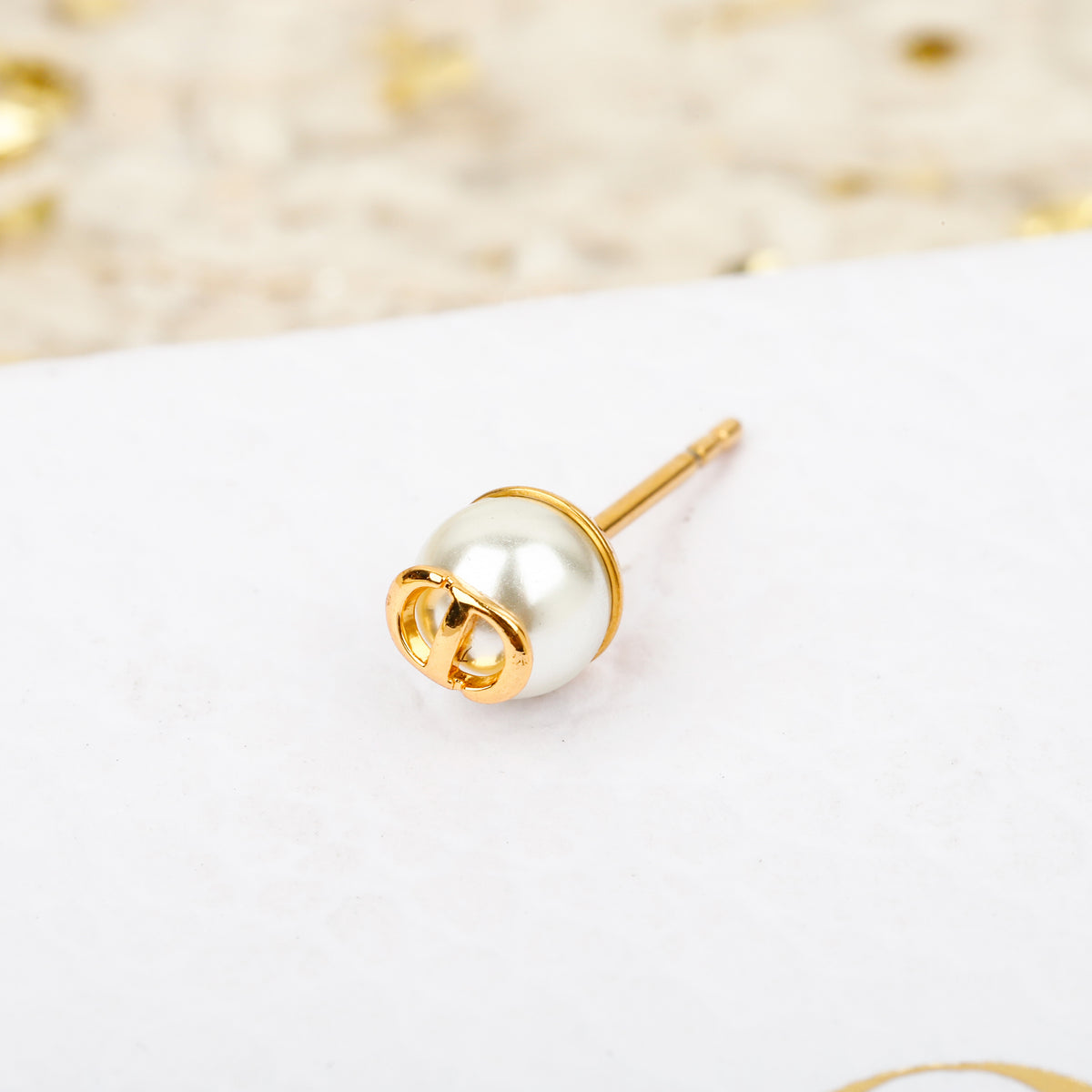 Earrings: Asymmetrical Pearls
