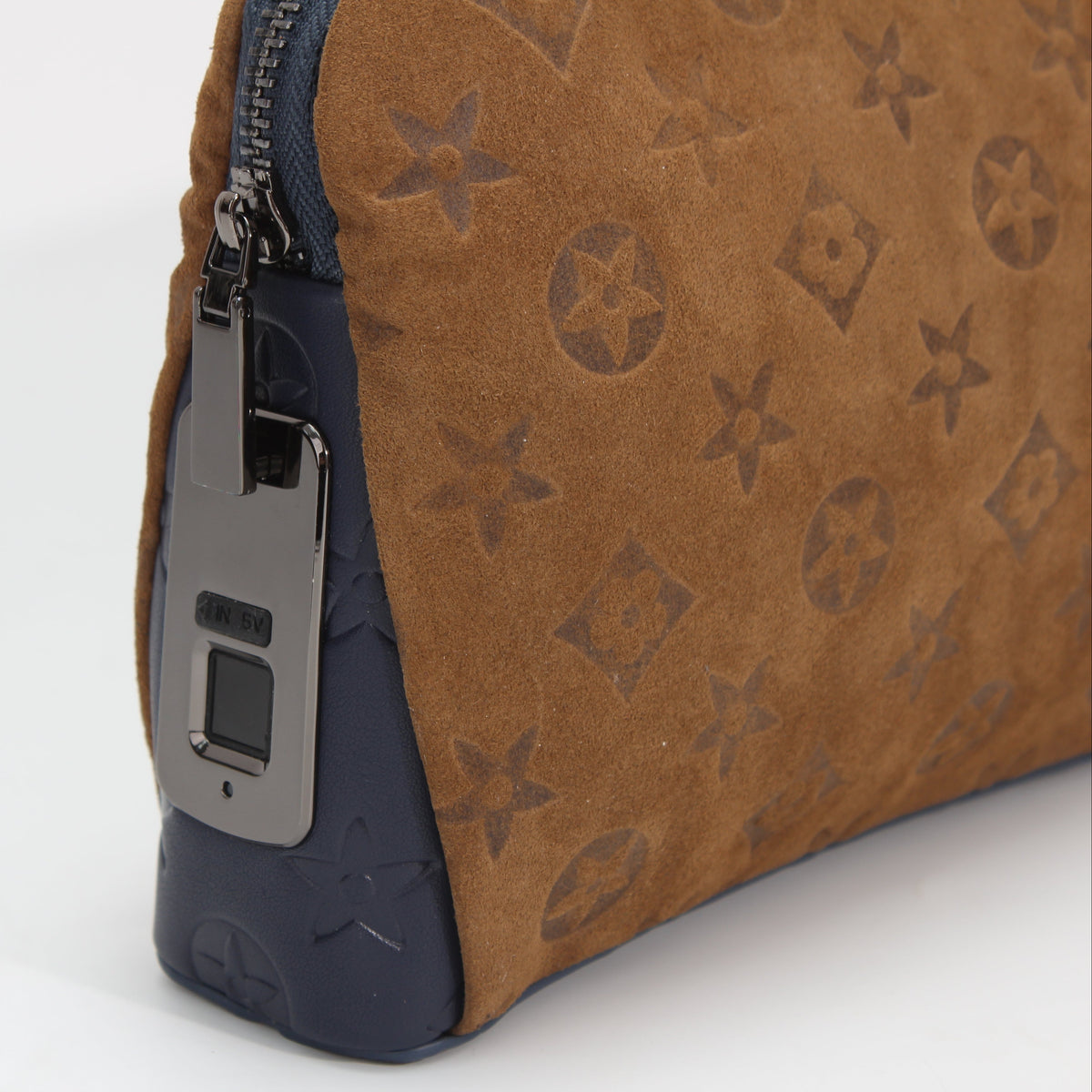Four-leaf clover genuine leather fingerprint unlock clutch