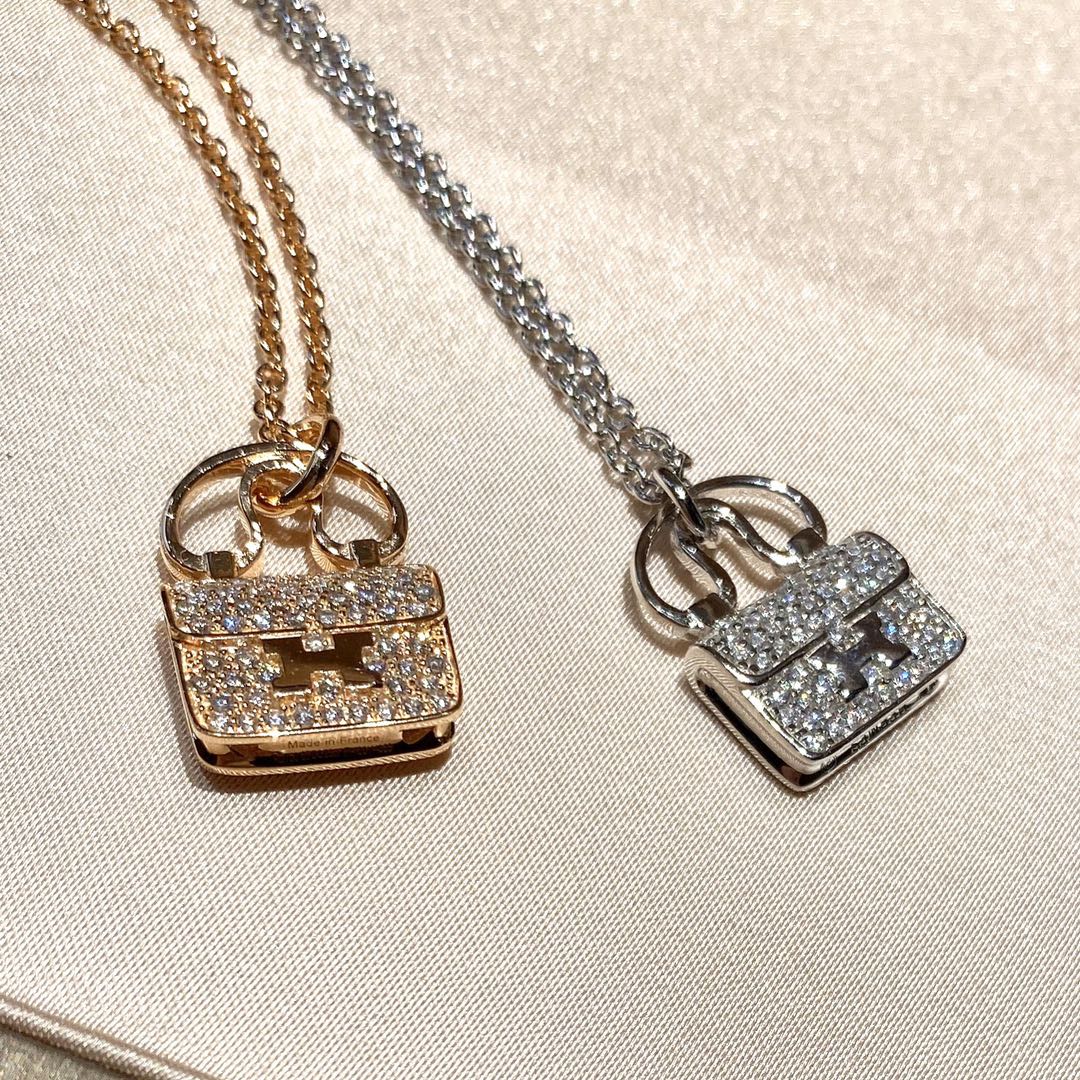 H - Necklace