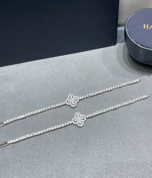Flower bracelet