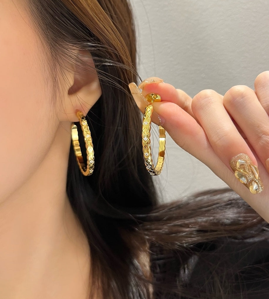 gold wire earrings