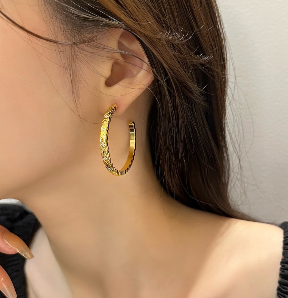 gold wire earrings