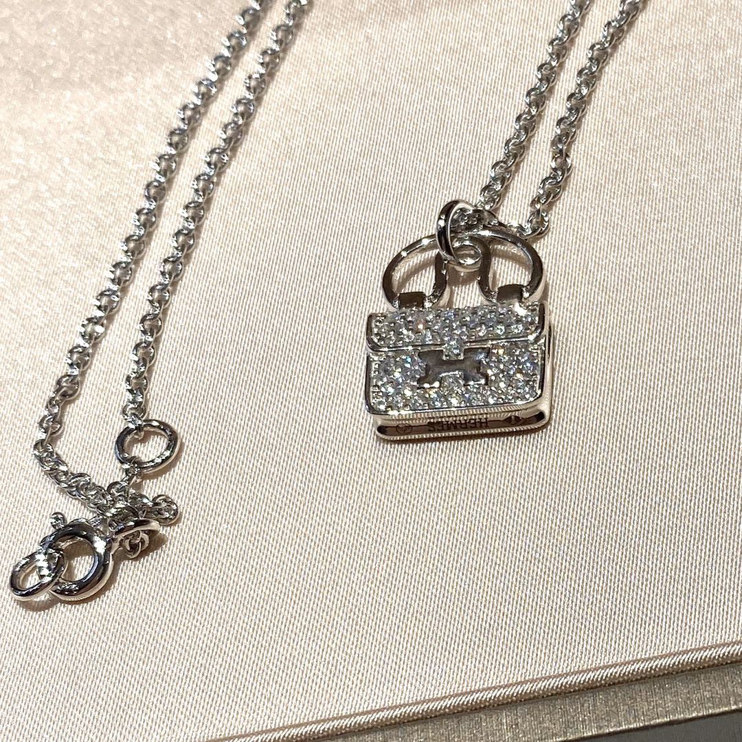 H - Necklace